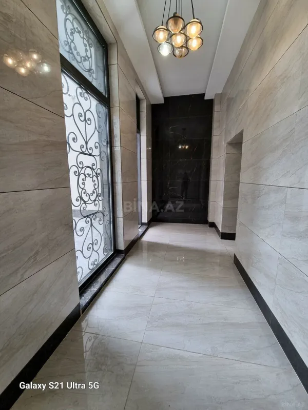 Satılır 2 otaqlı mənzil 110 m²