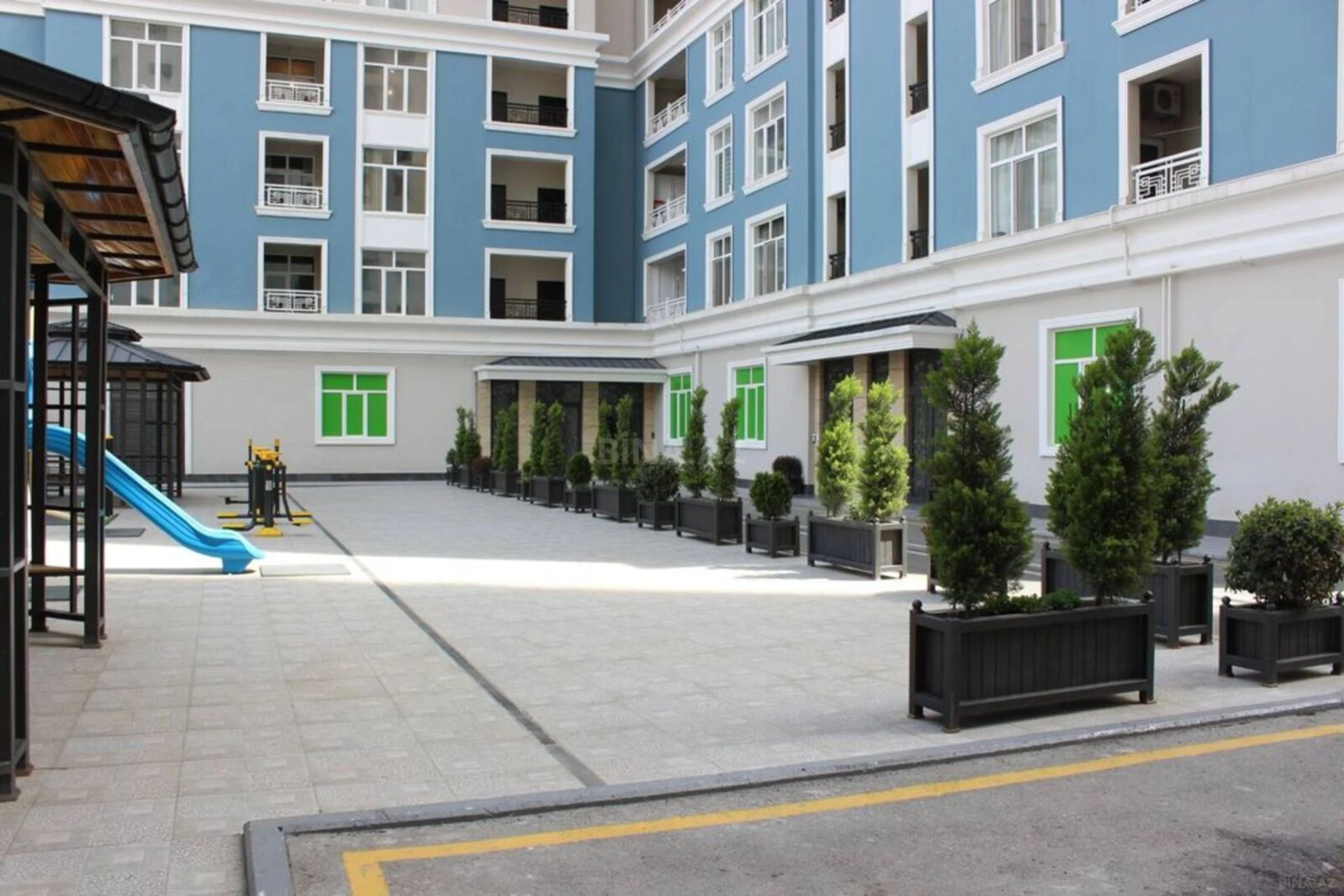 Satılır 2 otaqlı mənzil 110 m²