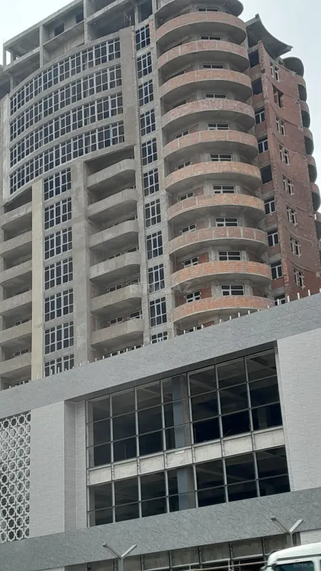 Satılır 1 otaqlı mənzil 56.7 m²