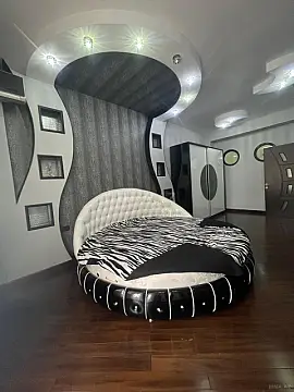 Satılır 4 otaqlı mənzil 160 m²