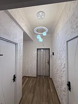 Satılır 1 otaqlı mənzil 40 m²