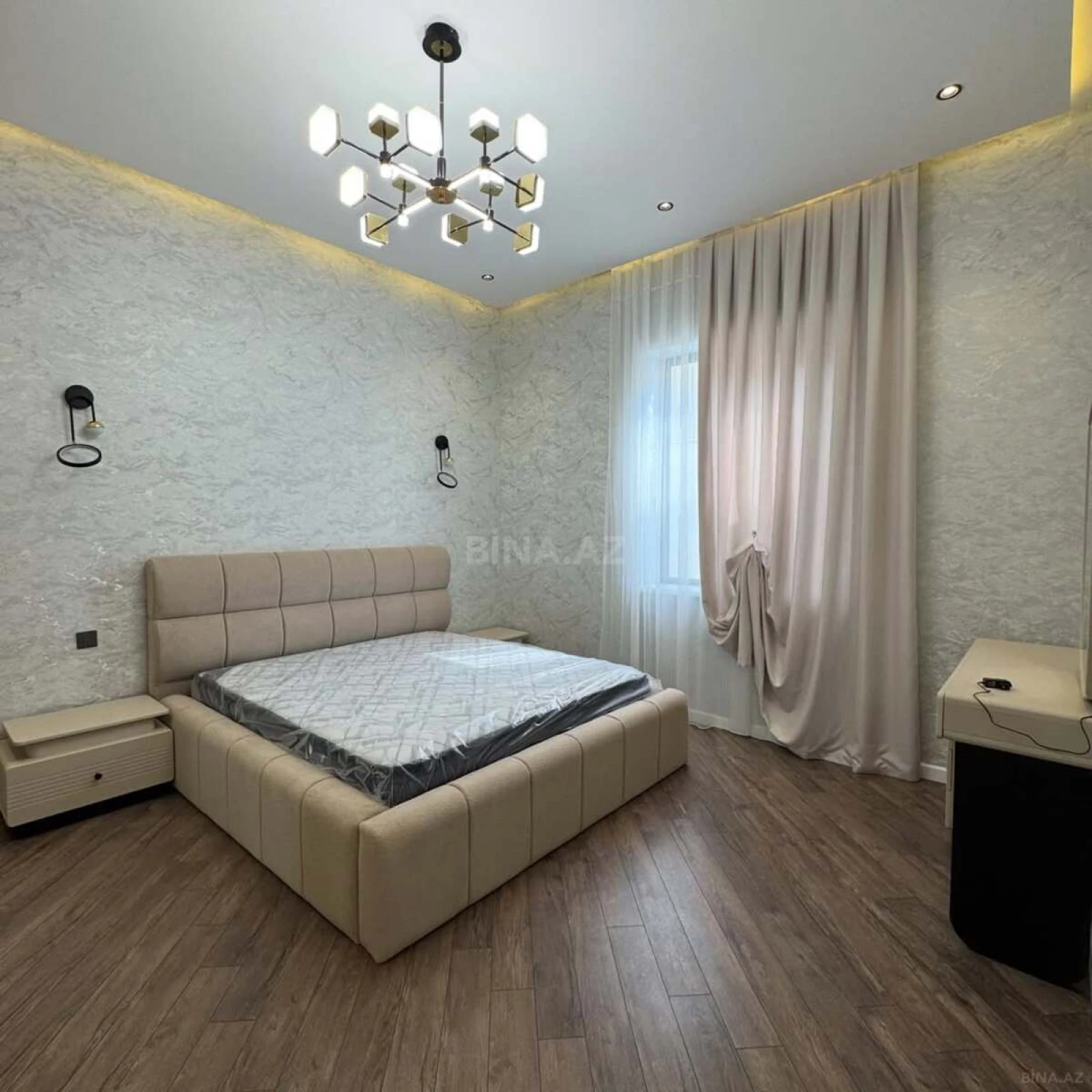 Satılır 4 otaqlı həyət evi 180 m²