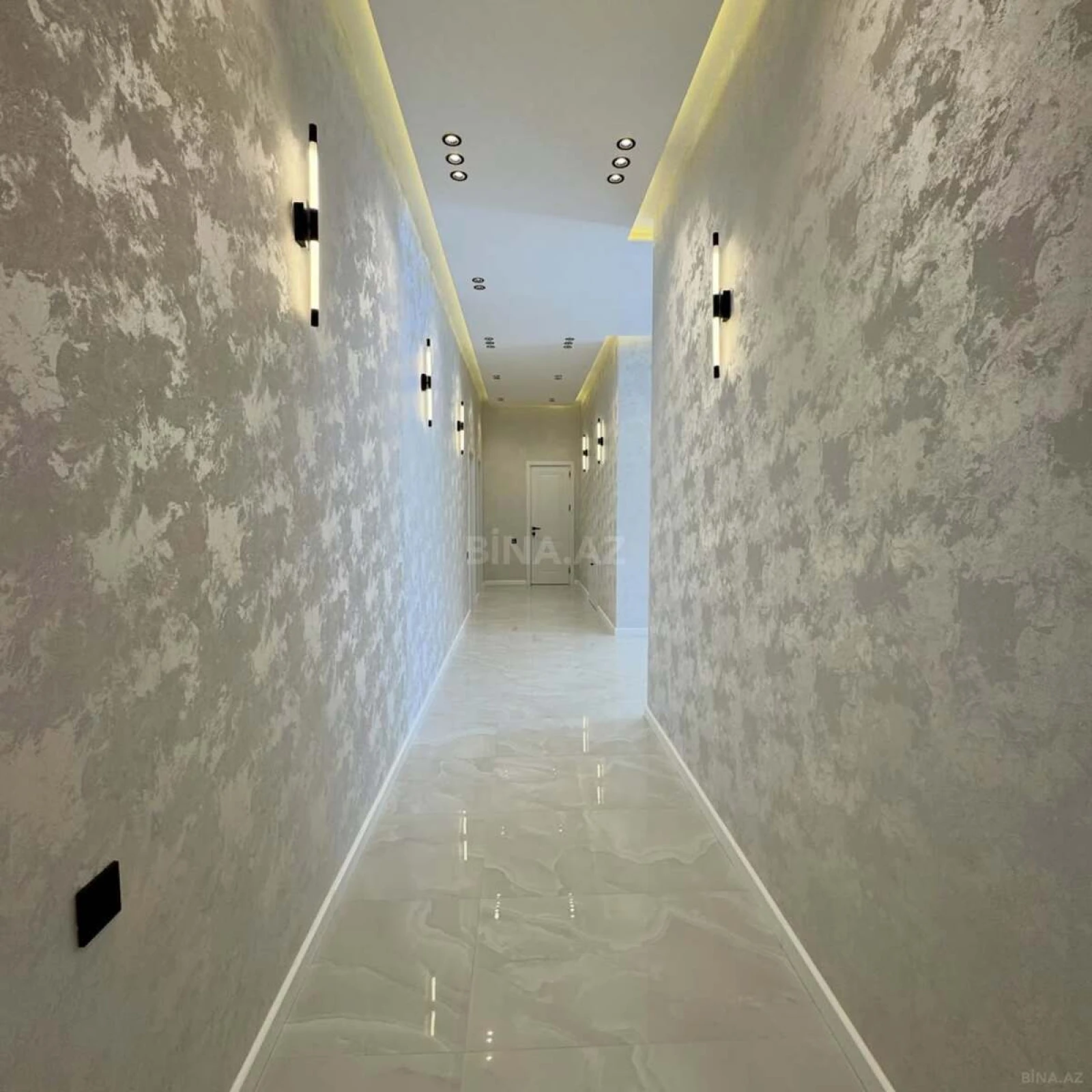 Satılır 4 otaqlı həyət evi 180 m²