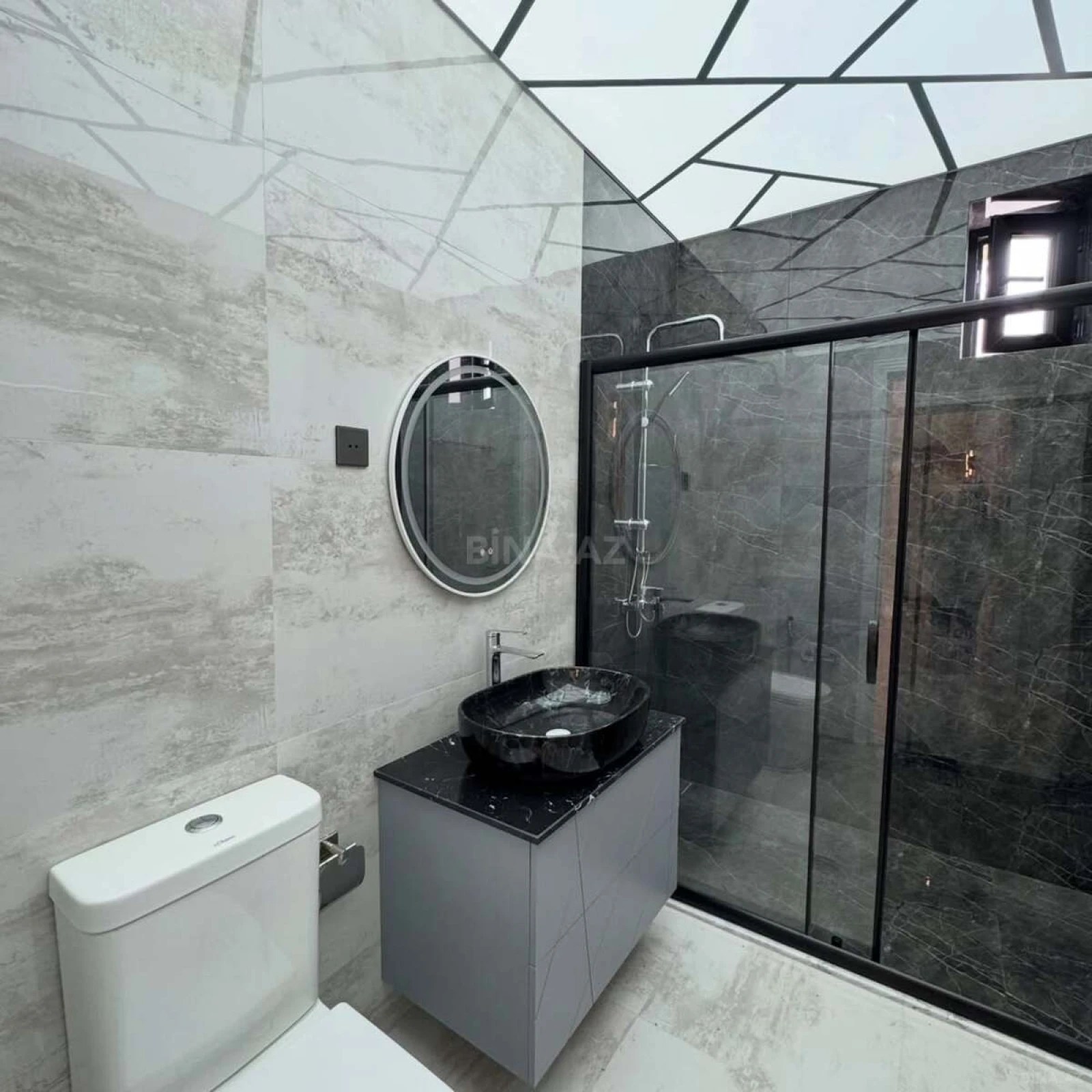 Satılır 4 otaqlı həyət evi 180 m²