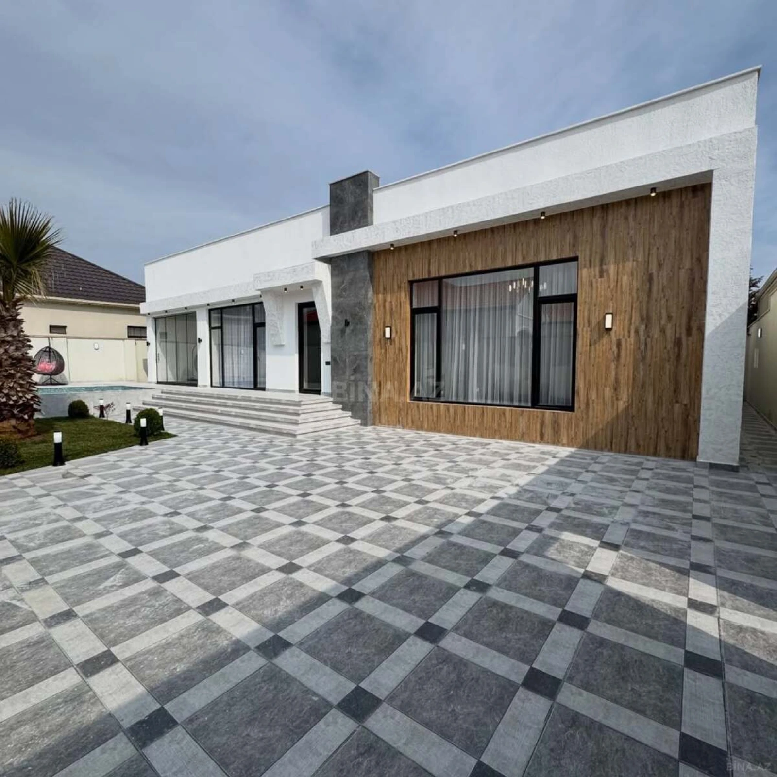 Satılır 4 otaqlı həyət evi 180 m²