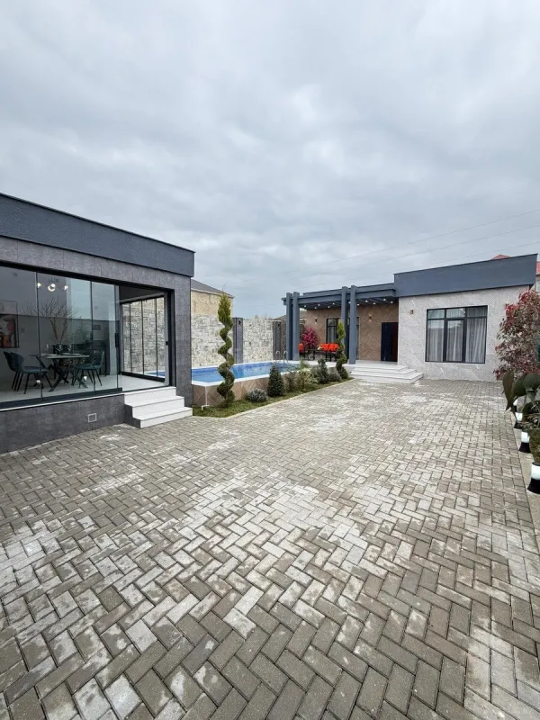 Satılır 4 otaqlı həyət evi 170 m²