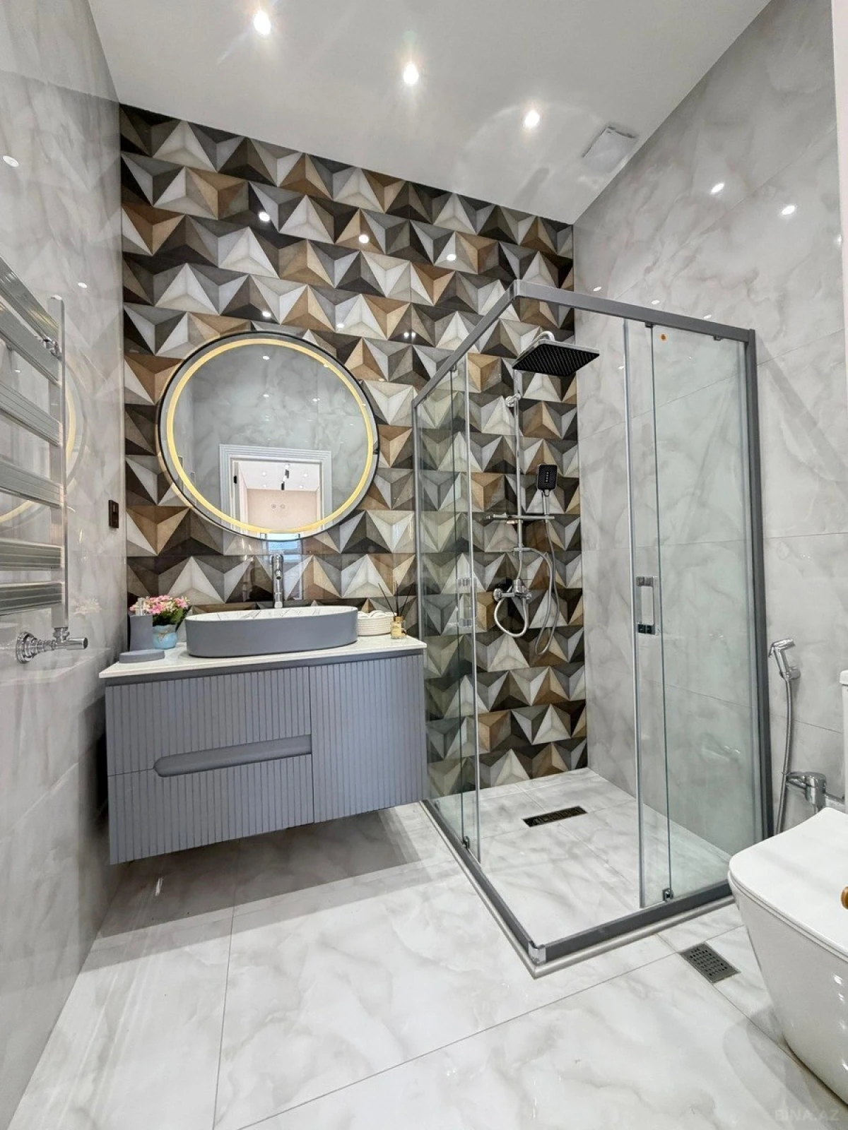 Satılır 4 otaqlı həyət evi 170 m²