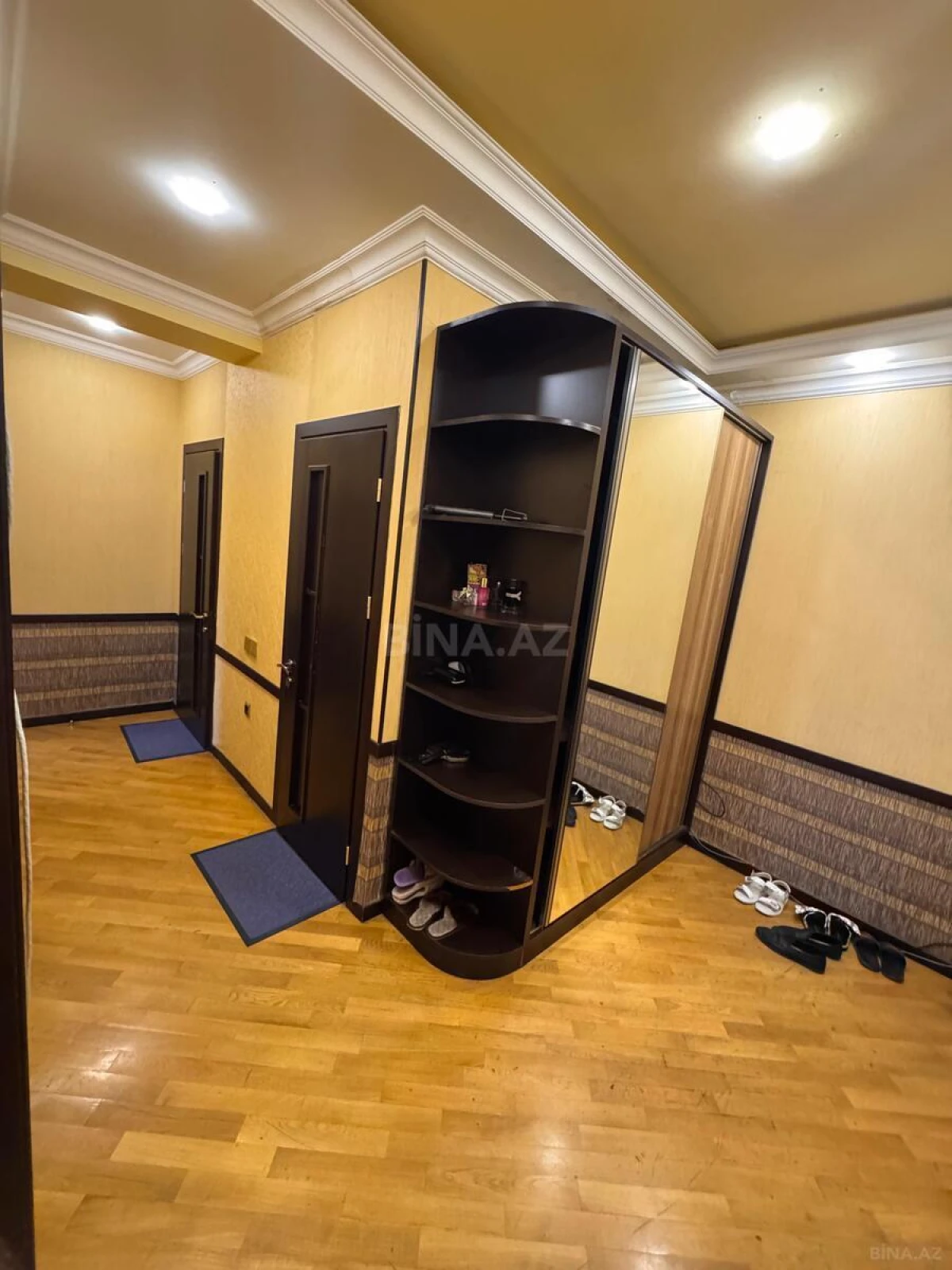 Satılır 3 otaqlı mənzil 120 m²