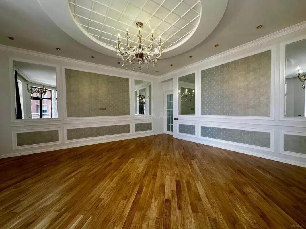 Satılır 3 otaqlı mənzil 166 m²