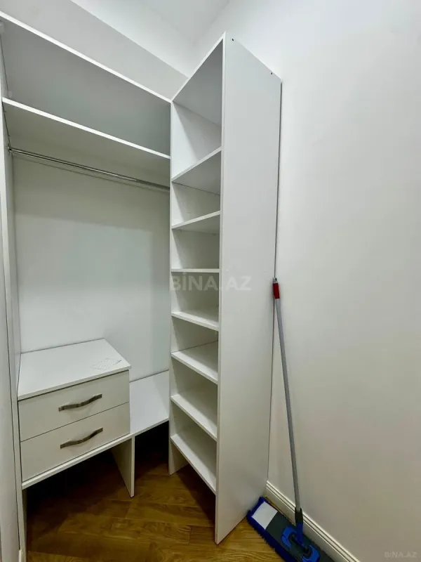 Satılır 3 otaqlı mənzil 166 m²