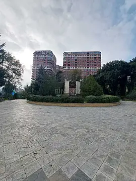 Satılır 3 otaqlı mənzil 166 m² — Bakı, Nizami 3 otaq 166.00 m²