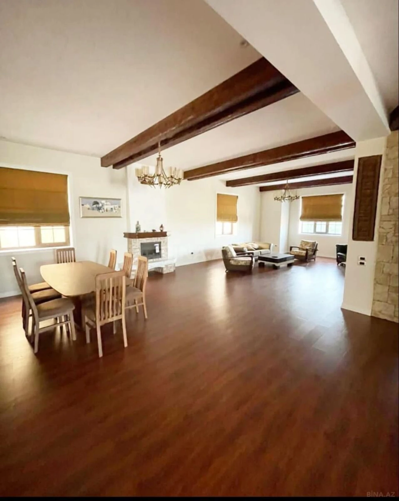 Satılır 7 otaqlı həyət evi 400 m²