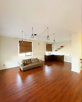 Satılır 7 otaqlı həyət evi 400 m²
