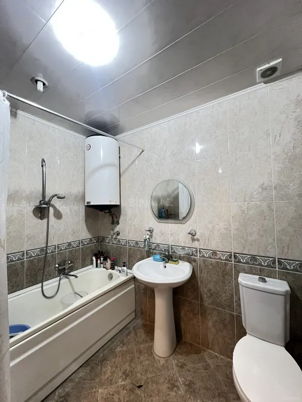 Satılır 2 otaqlı mənzil 88 m²