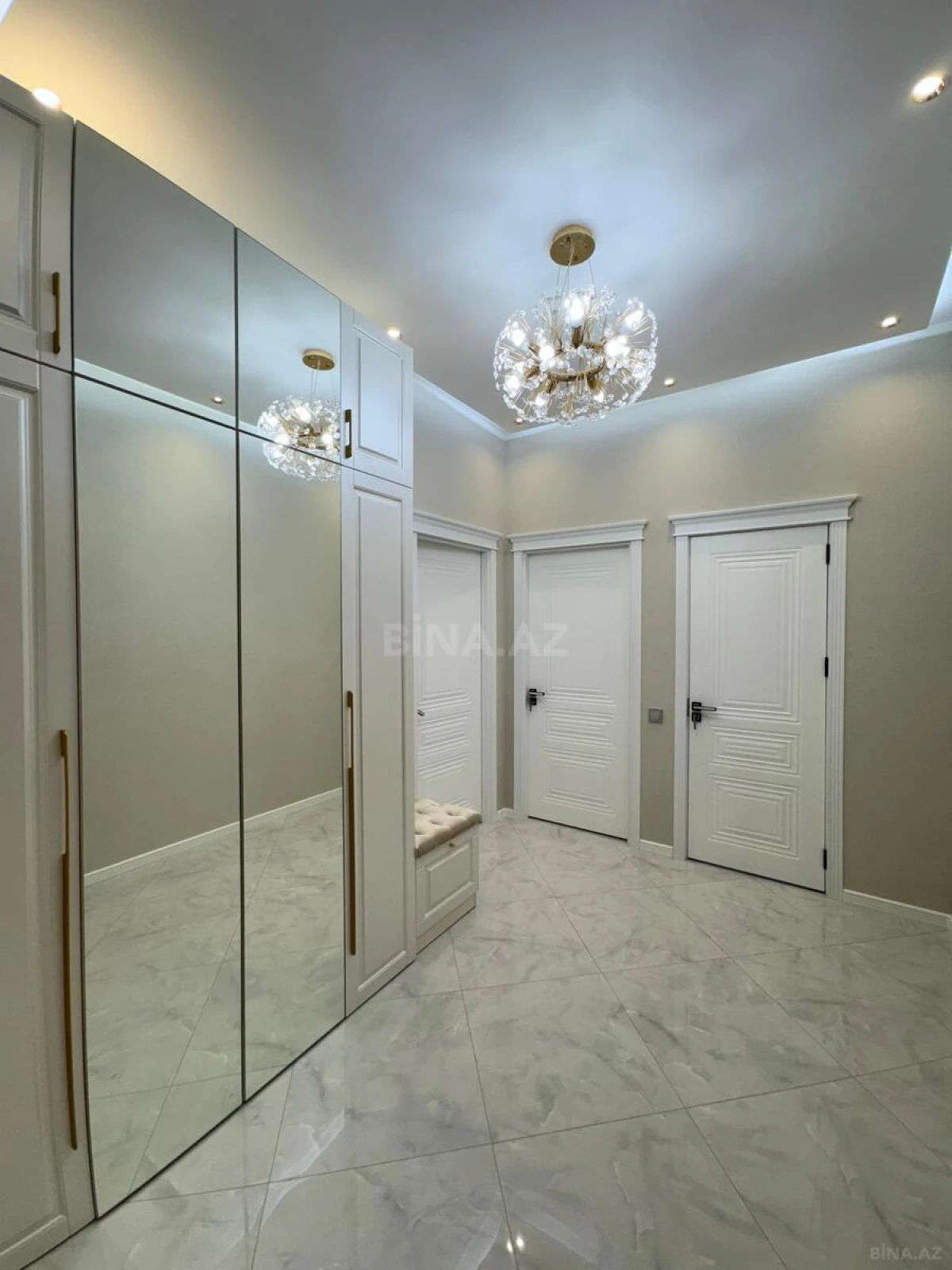 Satılır 3 otaqlı mənzil 68 m²