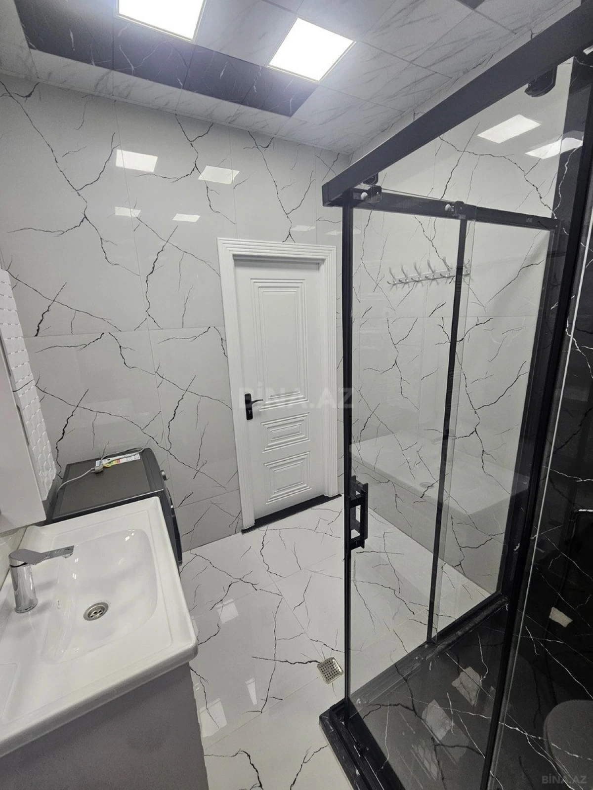 Satılır 2 otaqlı mənzil 65 m²