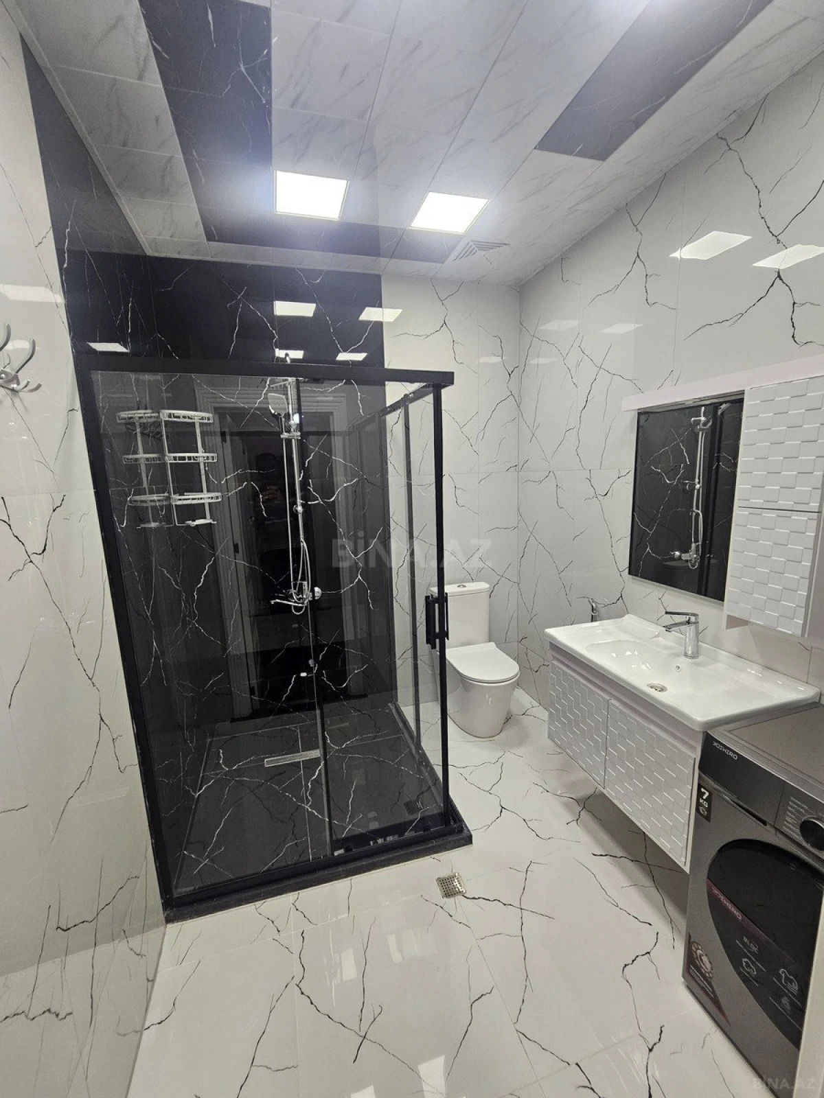 Satılır 2 otaqlı mənzil 65 m²