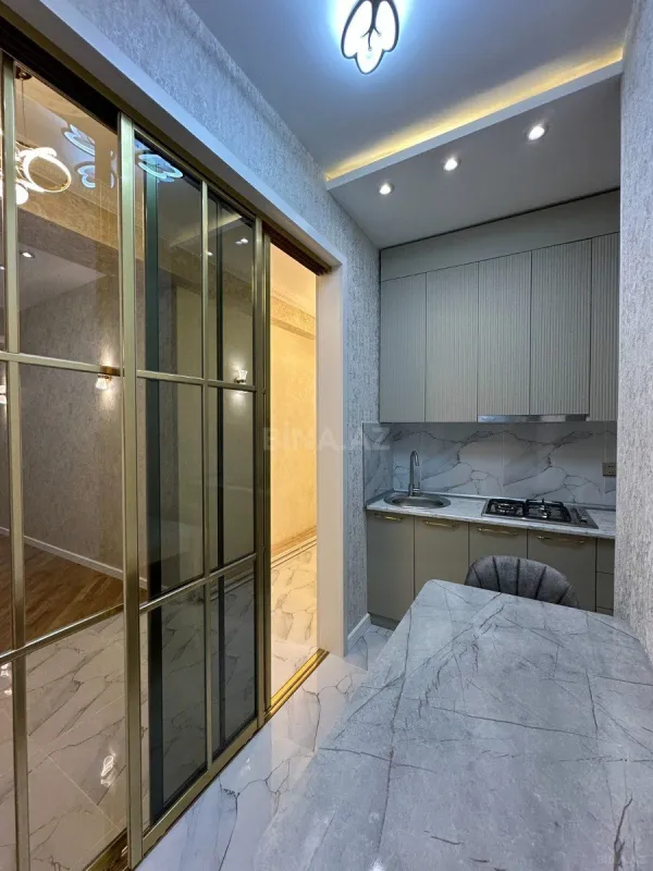 Satılır 2 otaqlı mənzil 90 m²