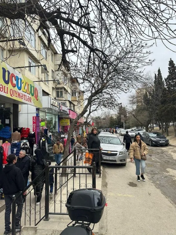 Satılır obyekt 100 m²