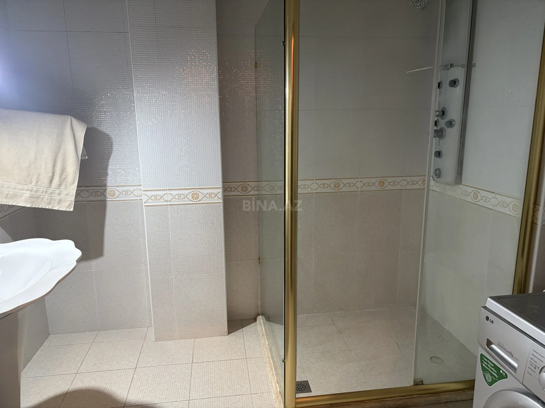 Satılır 6 otaqlı mənzil 440 m²