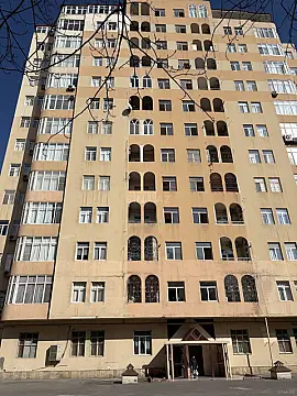 Satılır 6 otaqlı mənzil 440 m² — Bakı, 8-ci mikrorayon 6 otaq 440.00 m²