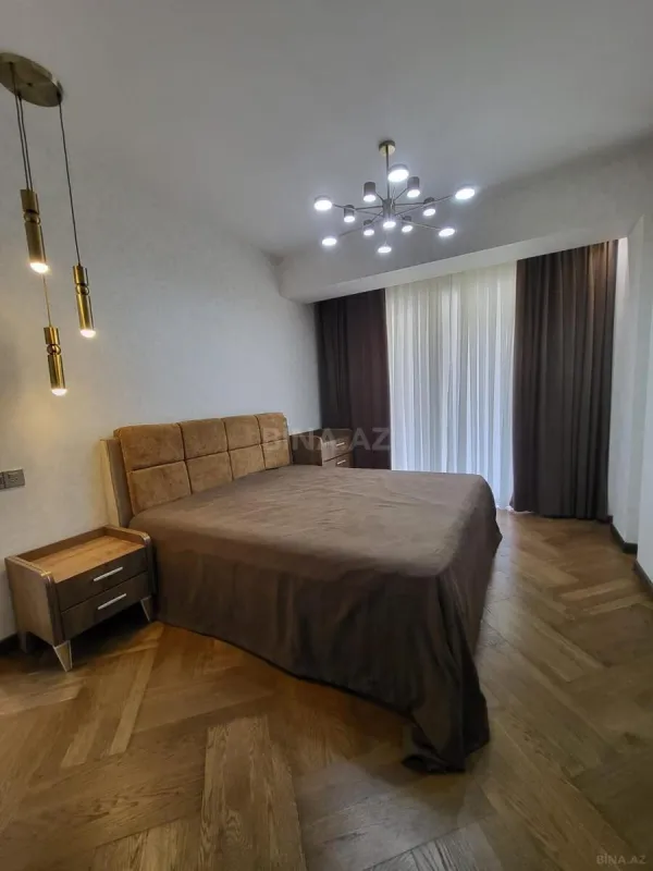 Kirayə verilir 3 otaqlı mənzil 102 m²