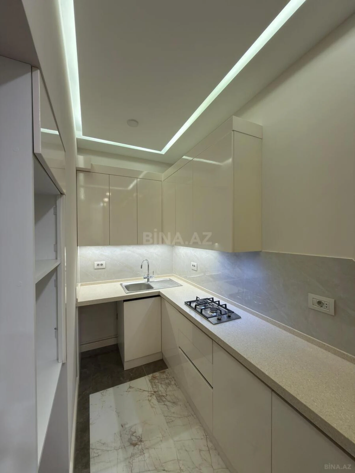 Satılır 2 otaqlı mənzil 68.3 m²