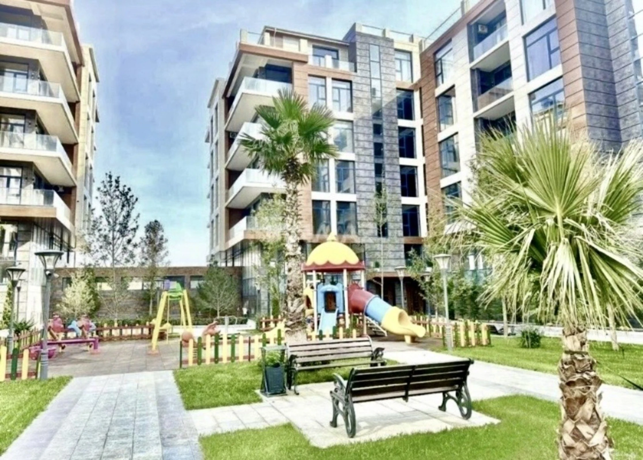 Satılır 2 otaqlı mənzil 66.9 m²