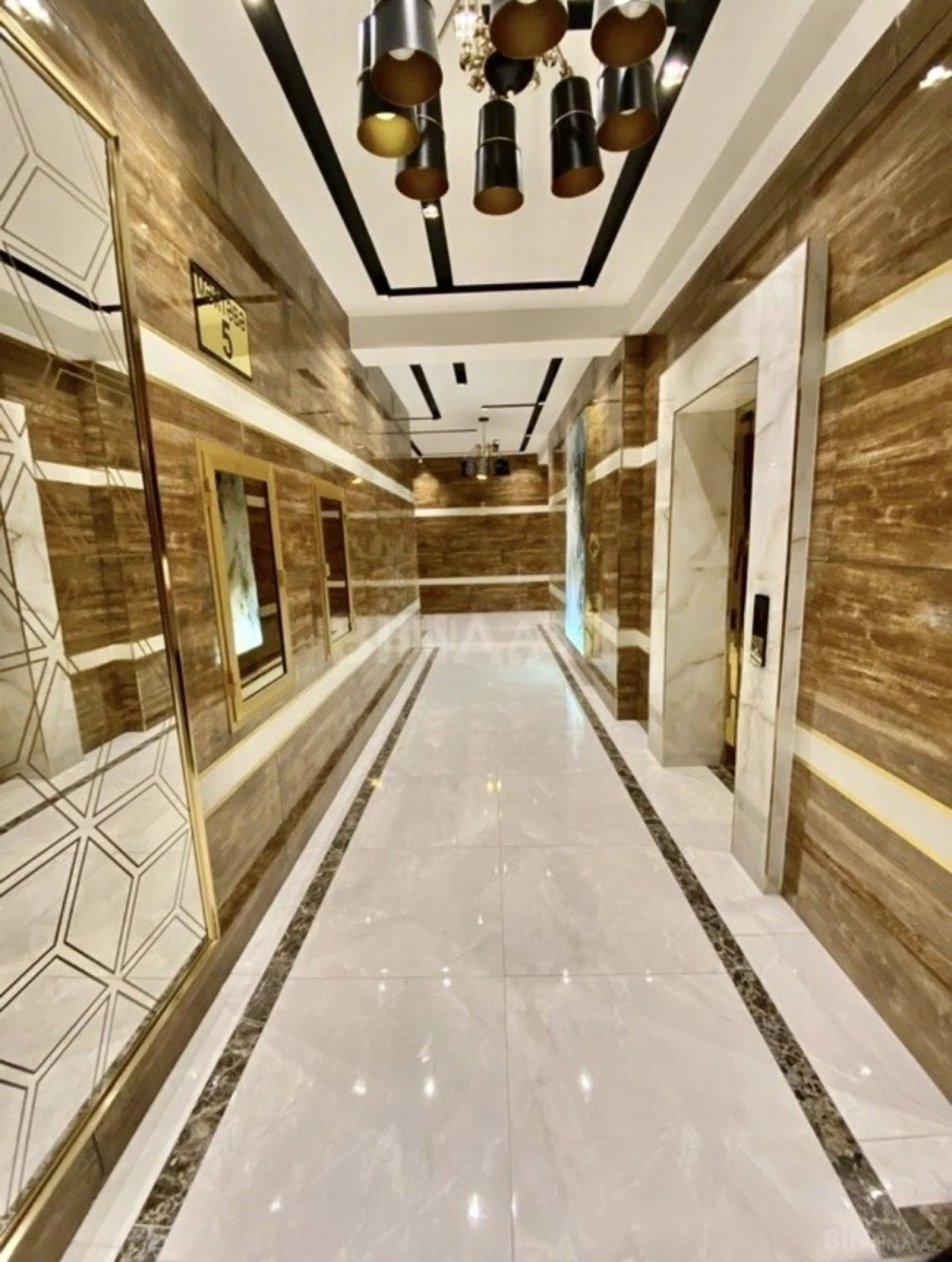 Satılır 2 otaqlı mənzil 66.9 m²