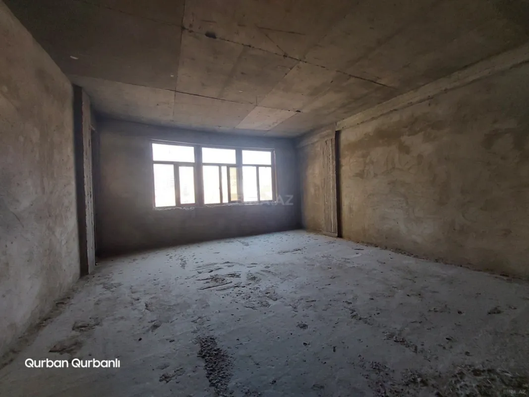 Satılır 4 otaqlı mənzil 153 m²