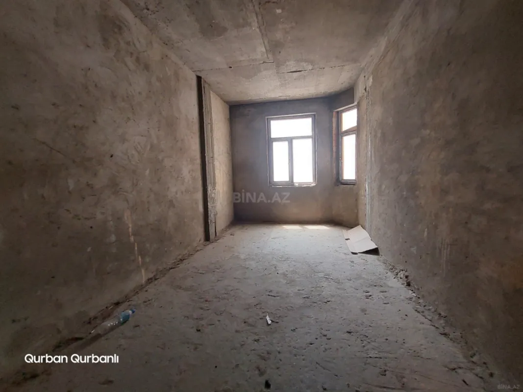 Satılır 4 otaqlı mənzil 153 m²