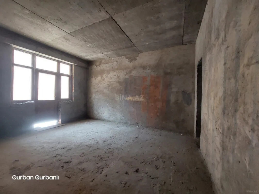 Satılır 4 otaqlı mənzil 153 m²