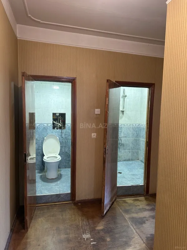 Satılır 4 otaqlı mənzil 130 m²