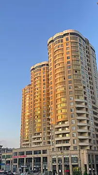 Satılır 3 otaqlı mənzil 172 m² — Bakı, Nizami 3 otaq 172.00 m²