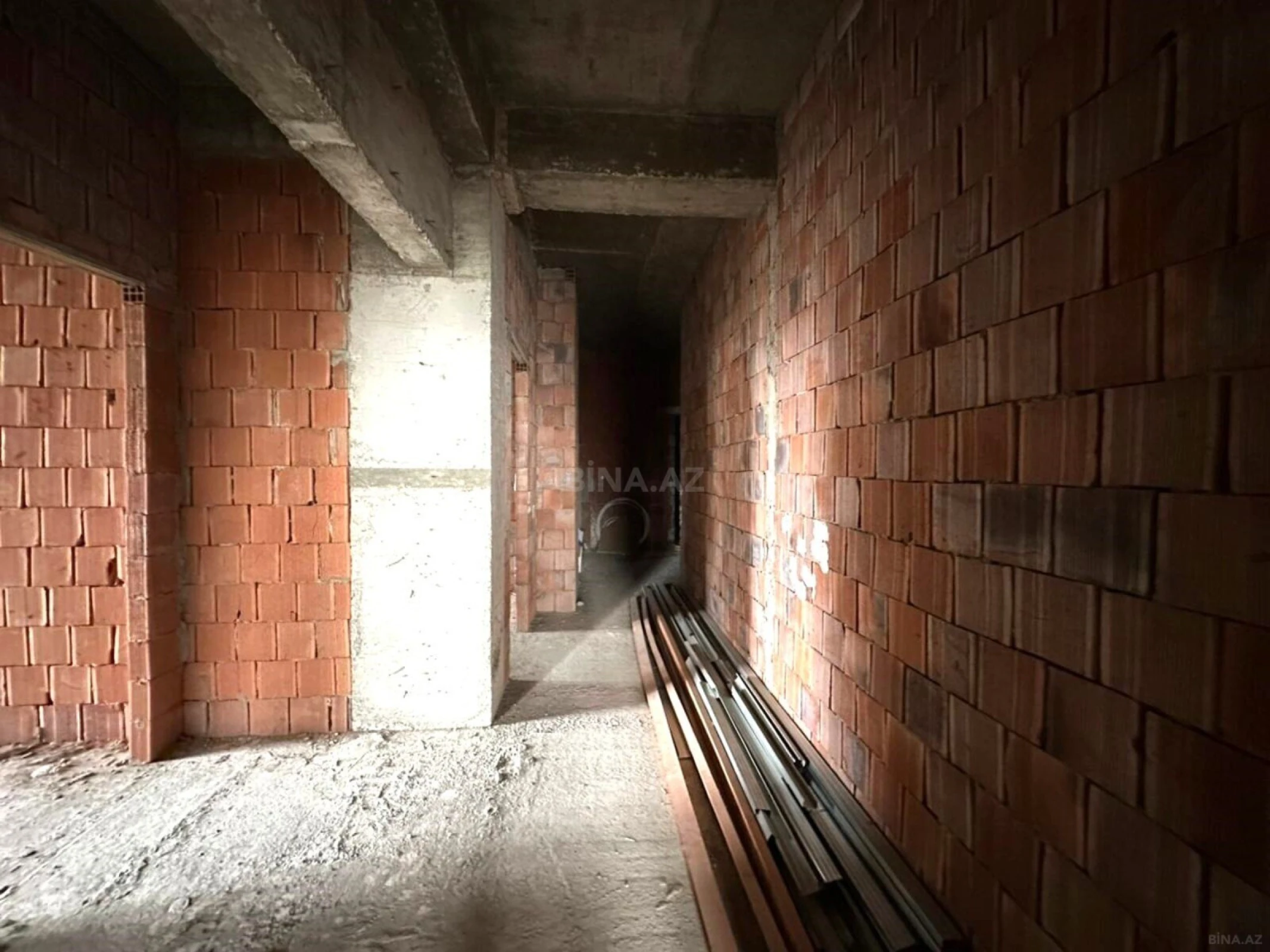 Satılır 3 otaqlı mənzil 117 m²