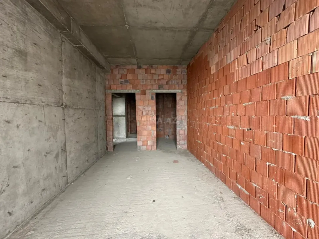 Satılır 3 otaqlı mənzil 117 m²