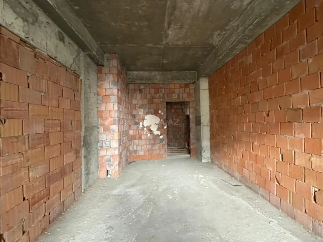 Satılır 3 otaqlı mənzil 117 m²