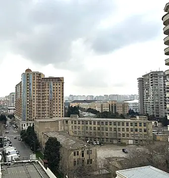 Satılır 3 otaqlı mənzil 117 m²