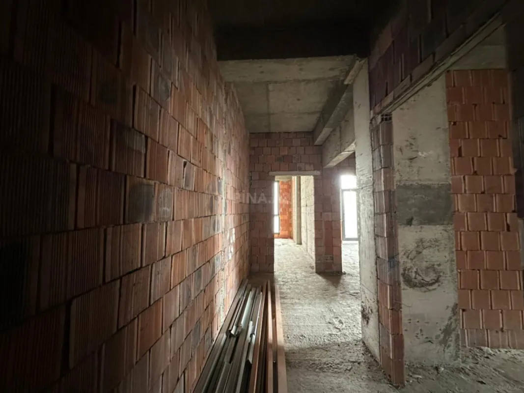 Satılır 3 otaqlı mənzil 117 m²