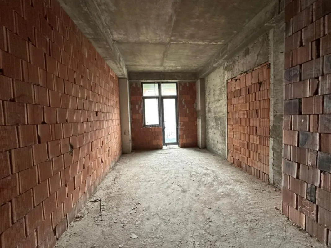 Satılır 3 otaqlı mənzil 117 m²