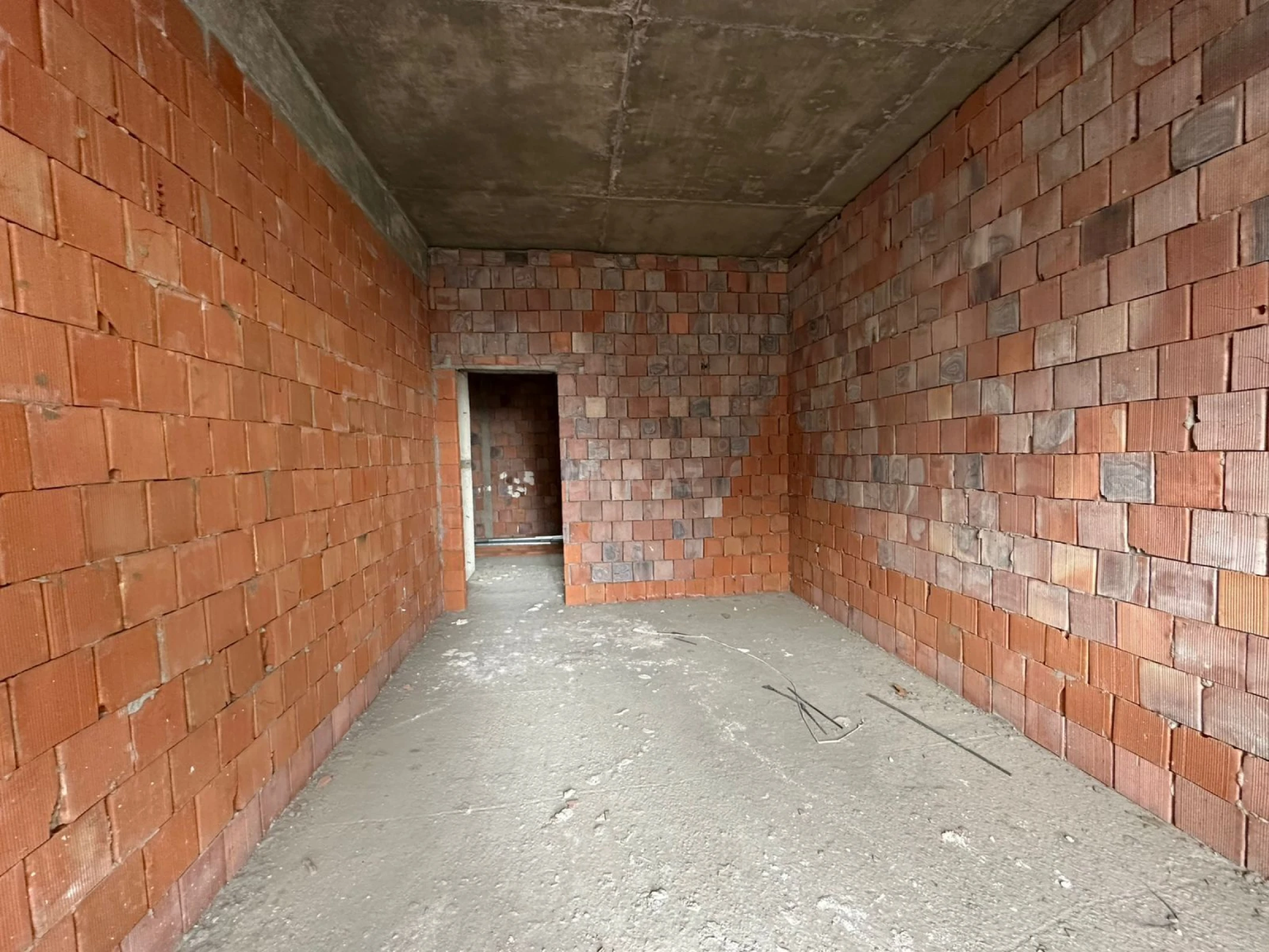 Satılır 3 otaqlı mənzil 117 m²