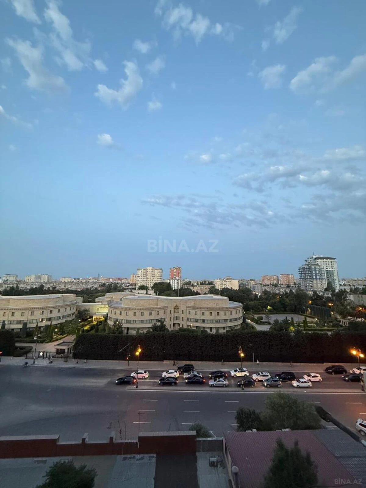 Satılır 3 otaqlı mənzil 90 m²