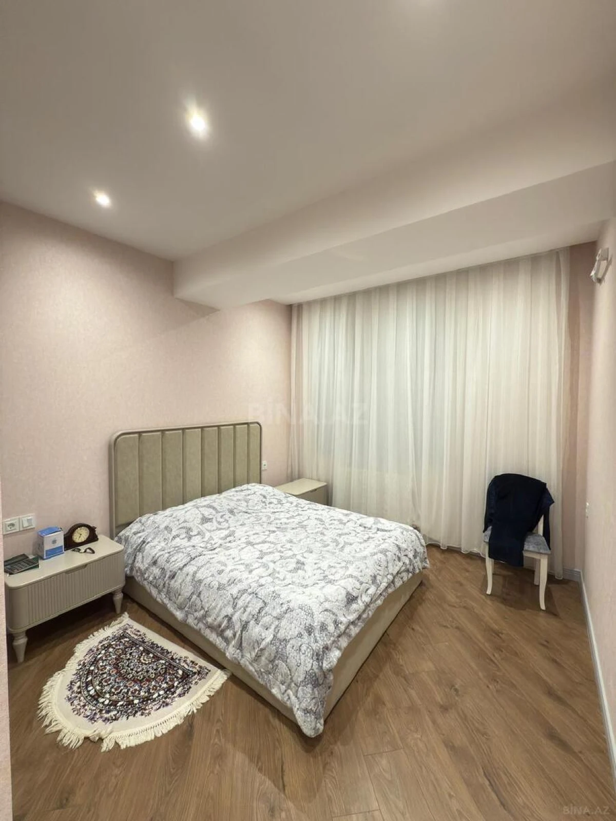 Satılır 3 otaqlı mənzil 117 m²
