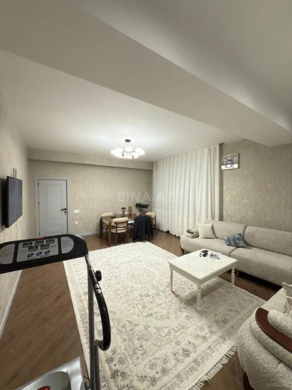 Satılır 3 otaqlı mənzil 117 m²