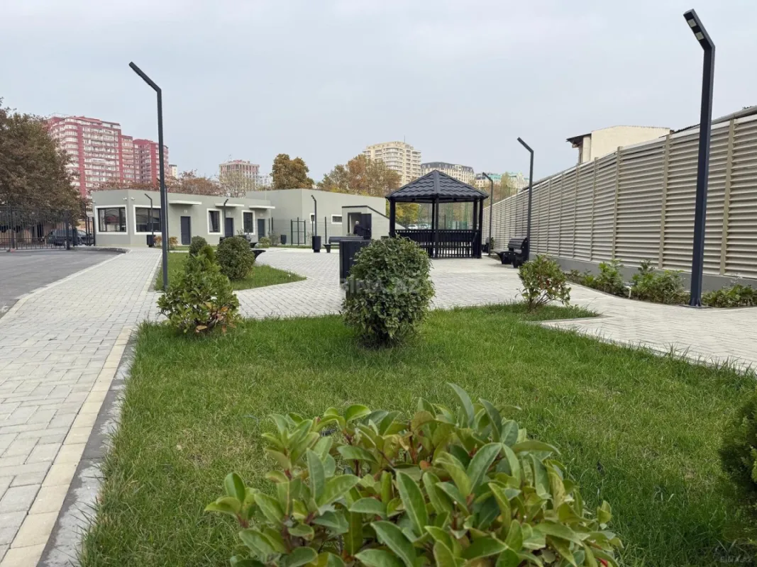 Satılır 3 otaqlı mənzil 117 m²