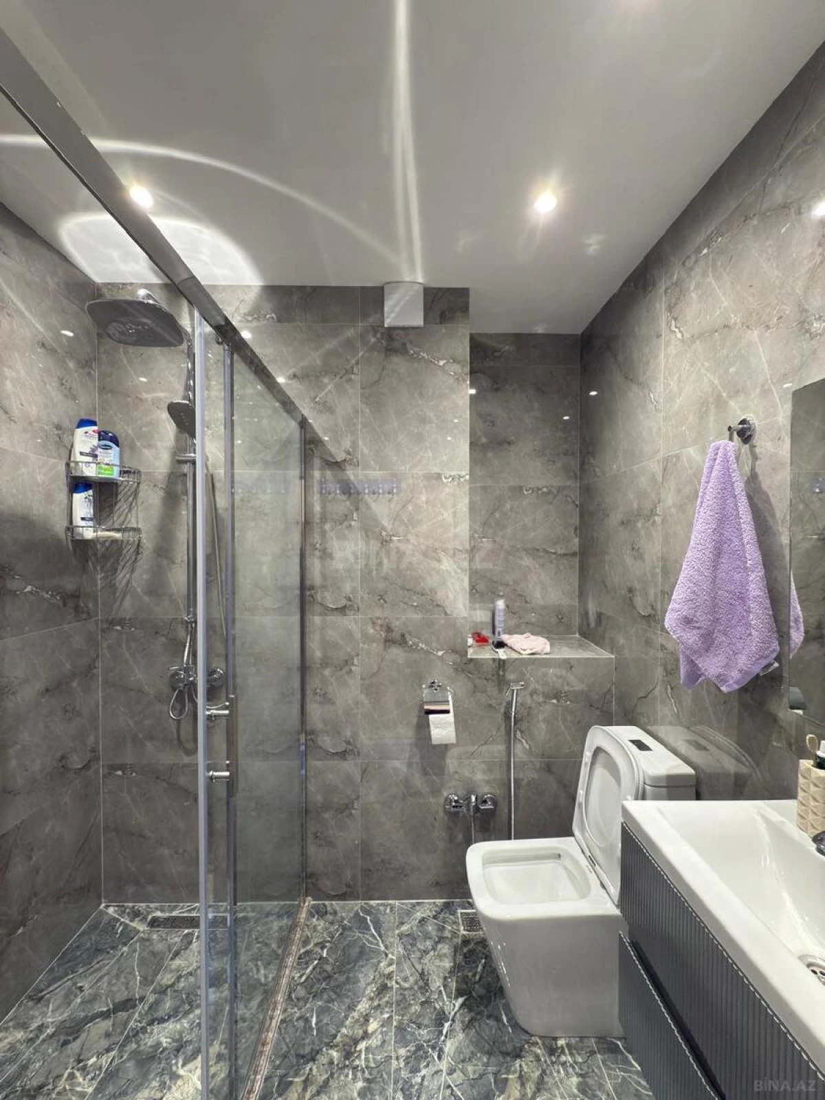 Satılır 3 otaqlı mənzil 117 m²