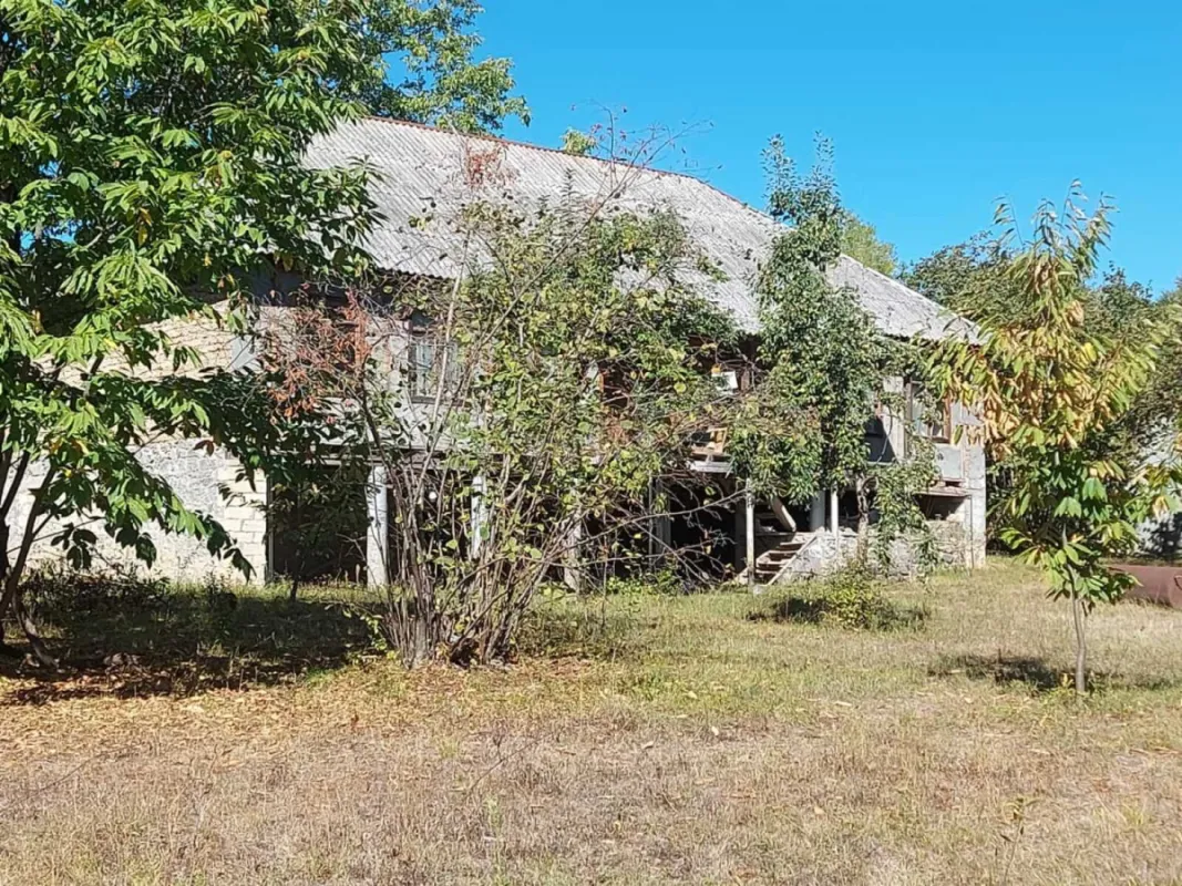 Satılır 5 otaqlı həyət evi 130 m²