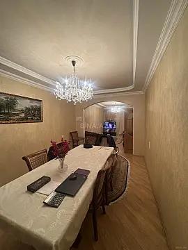 Satılır 4 otaqlı mənzil 110 m²