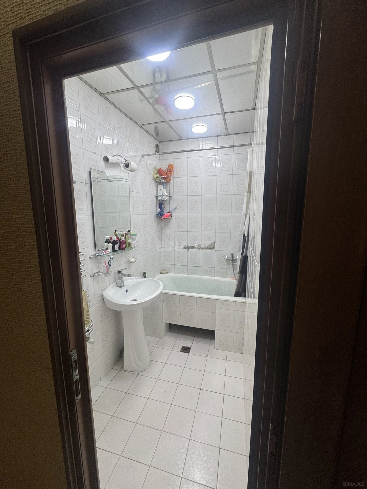 Satılır 4 otaqlı mənzil 110 m²