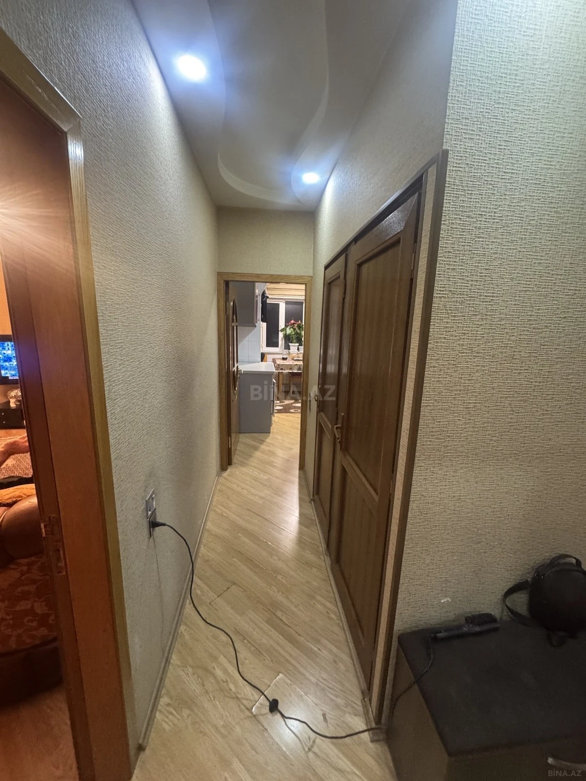 Satılır 4 otaqlı mənzil 110 m²